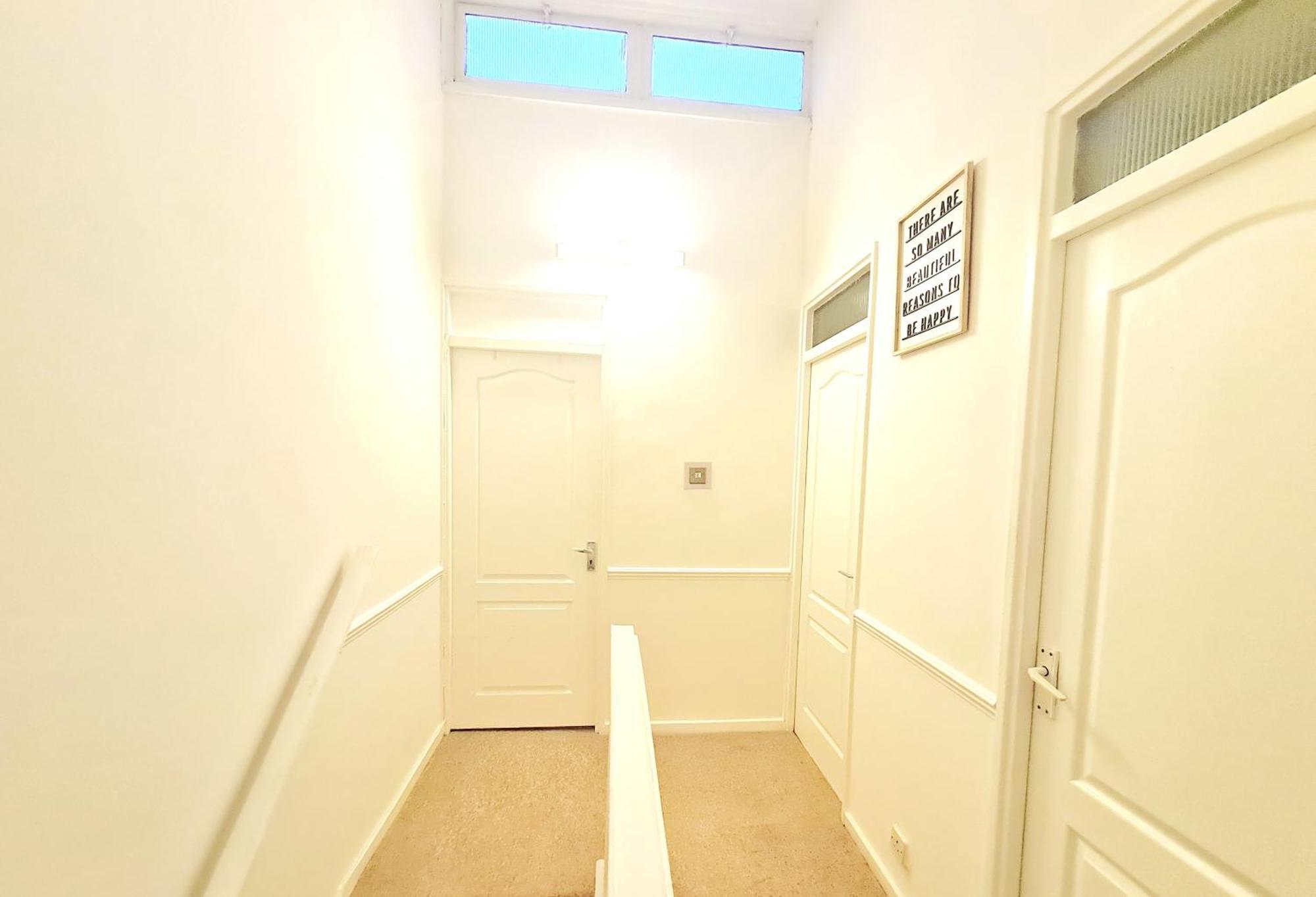 Cosy Luxurious 3 Bedroom House, Free Parking, Free Wifi, Private Garden, Free Netflix Havering Dış mekan fotoğraf